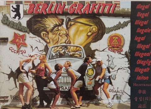 Berlin-Graffiti (Fold-Out Souvenir Brochure)